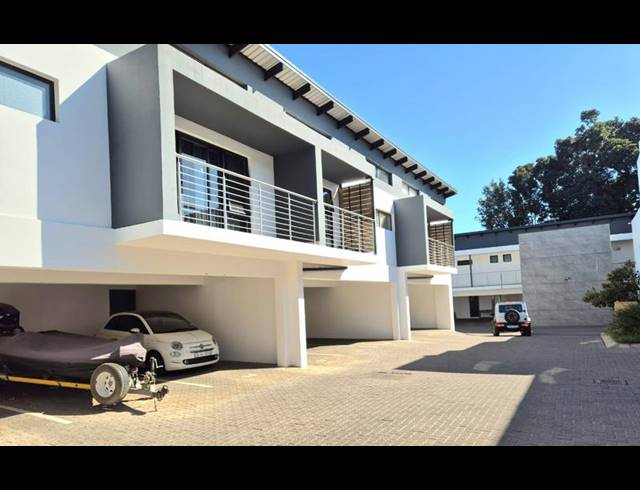 1 BEDROOM APARTMENT FOR SALE IN MENLO PARK